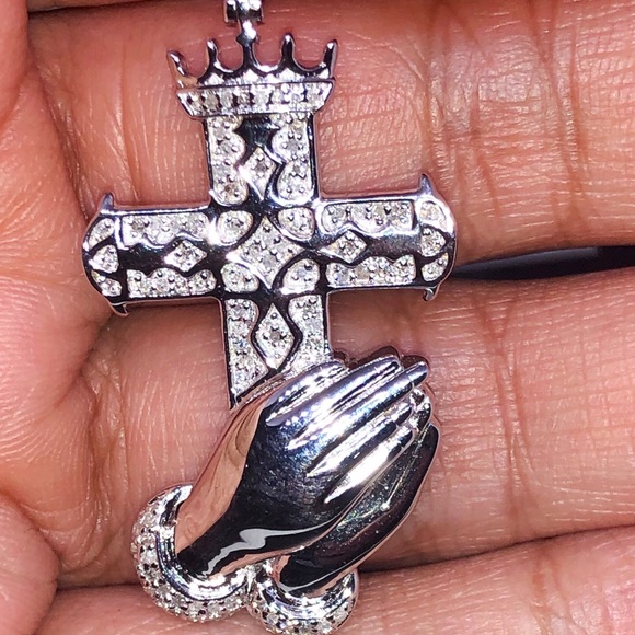 Real Diamond cross prayer hand pendant not CZ Wow! - Picture 4 of 8